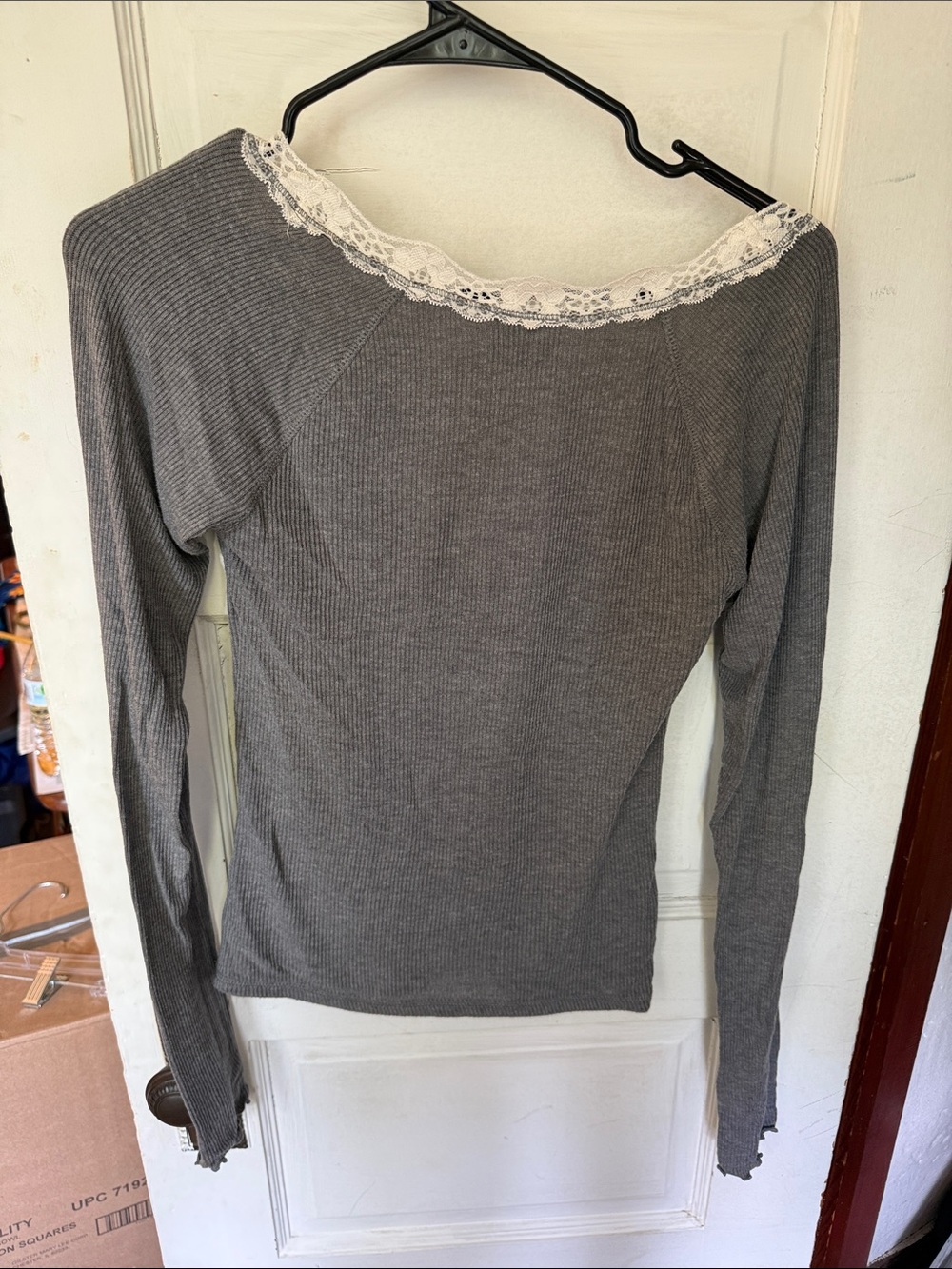 Urban Outfitters Gray Ribbed Long Sleeve Top with Lace Trim - Picture 2 of 2